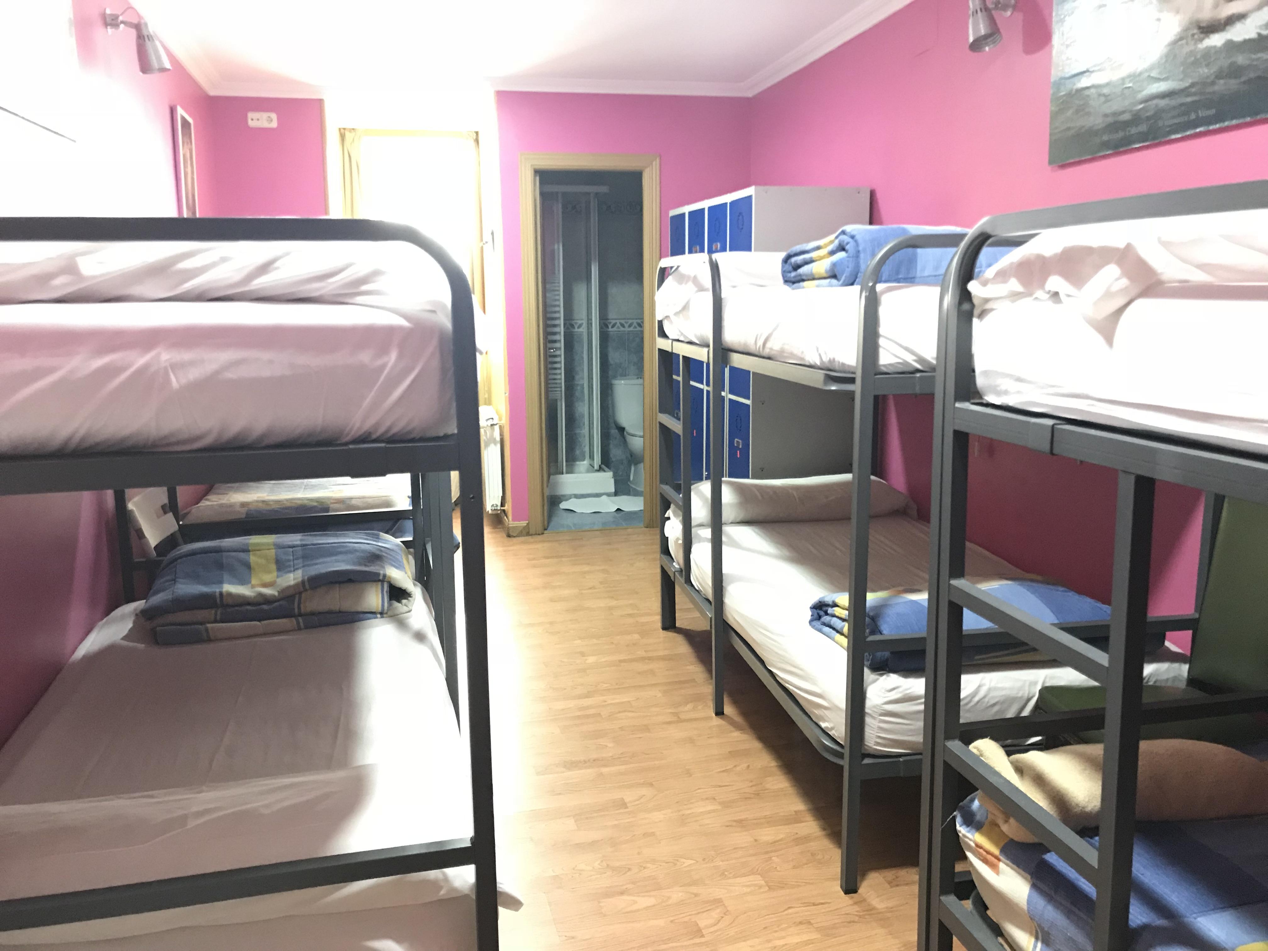 Rc Miguel Angel Hostel Madrid Bagian luar foto Hostel in Madrid, Spain